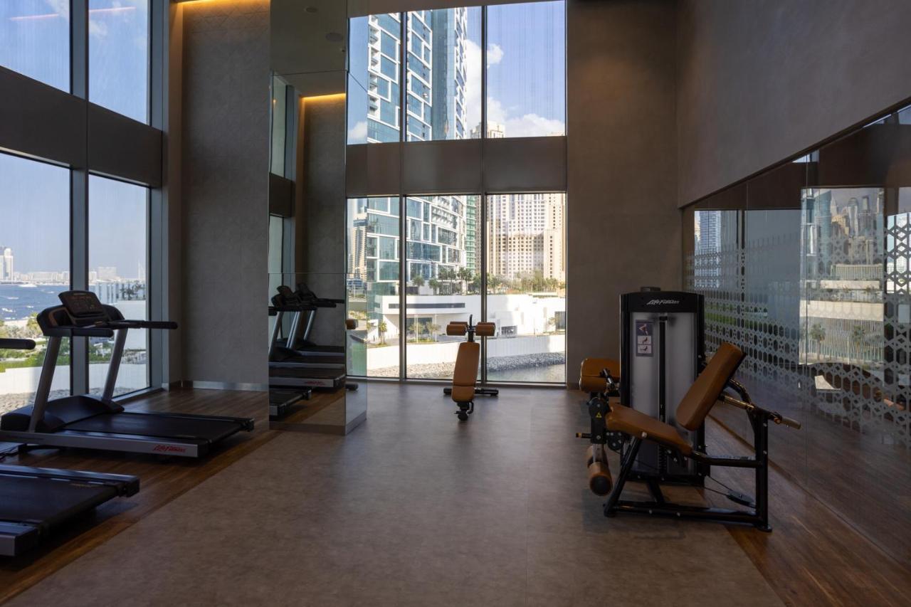 Waves Holiday Home - Waterfront Apartment With Breathtaking Sea Views Dubai Exteriör bild